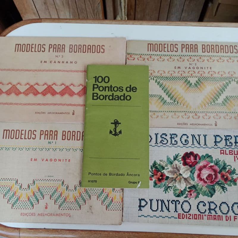 Revistas de Modelos para Bordado Ponto Cruz Vagonite Livre Cânhamo Usadas Antigas Unidade