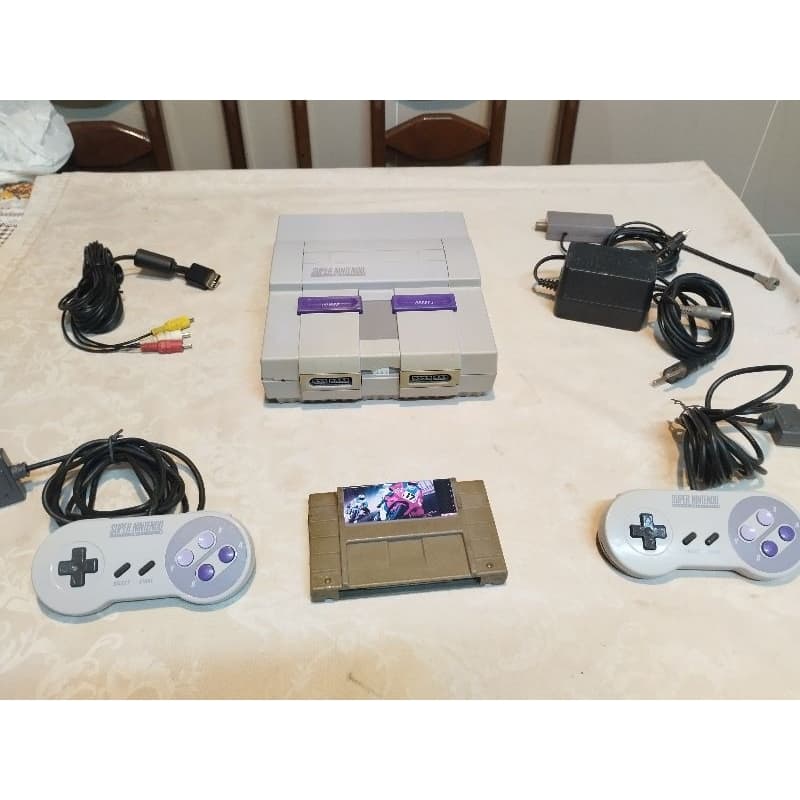 super Nintendo com 2 controles