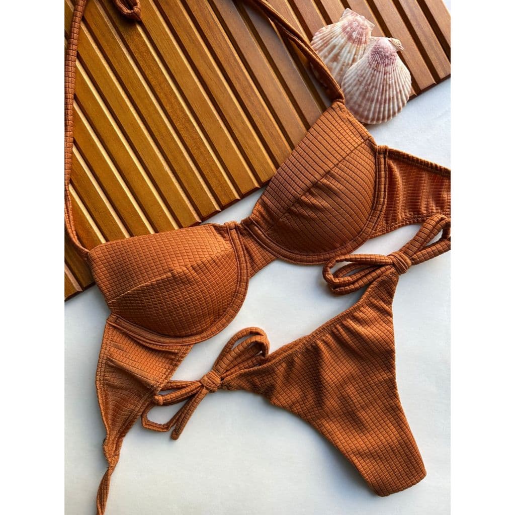 Biquíni Meia Taça Retro com bojo removível