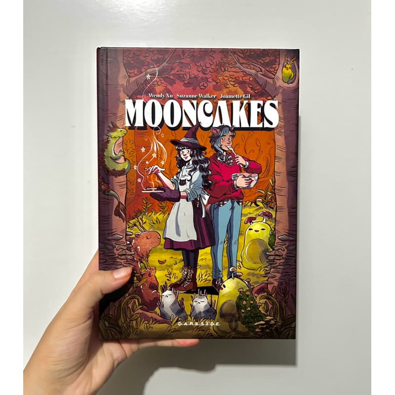 Mooncakes | desapego livros