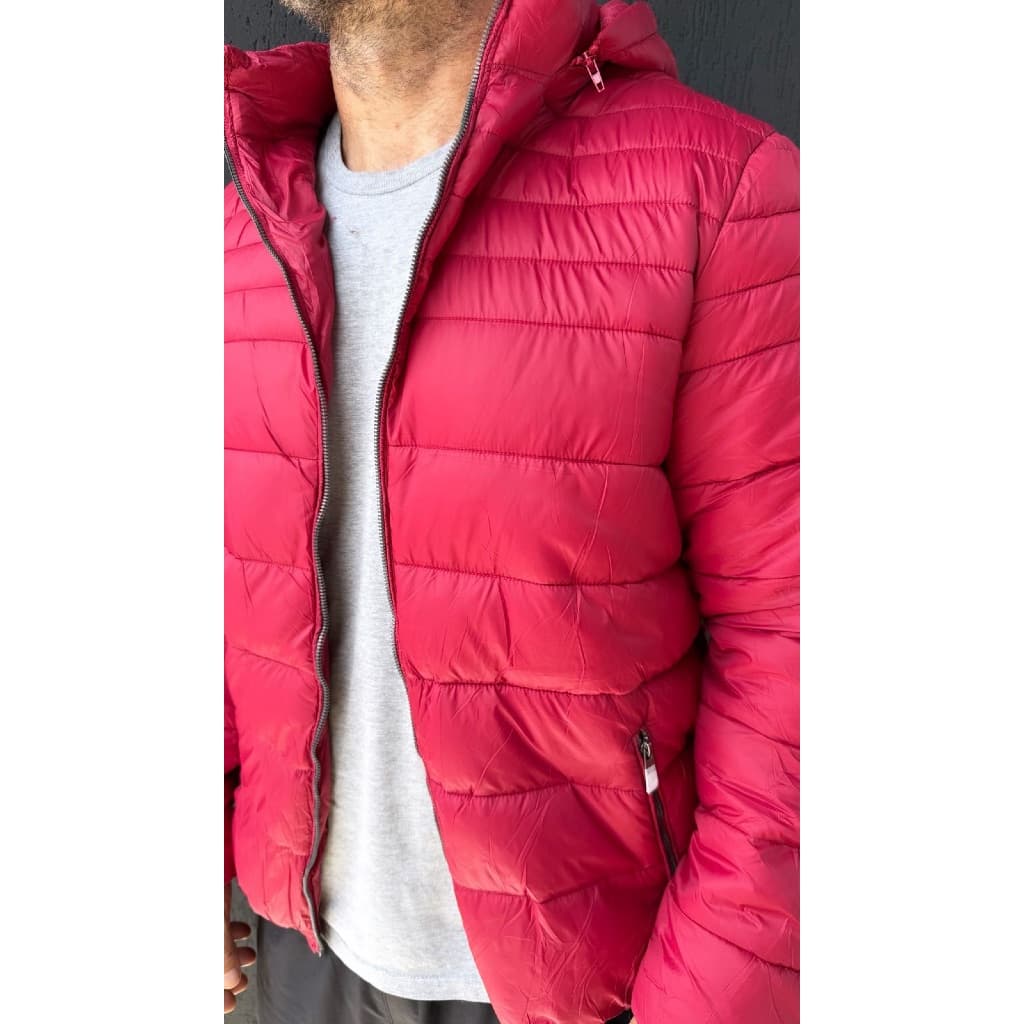 Jaqueta Masculina Puffer Apeluciada em Nylon Bobojaco com Bolsos Ziper de Ferro e Capuz