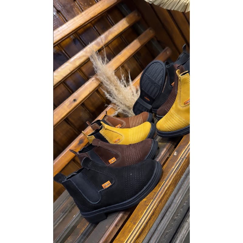 Bota Vaquejada Infantil Botina Jeca Couro Legítimo Unissex Rodeio Festa Junina Cavalgada Solado Costurado