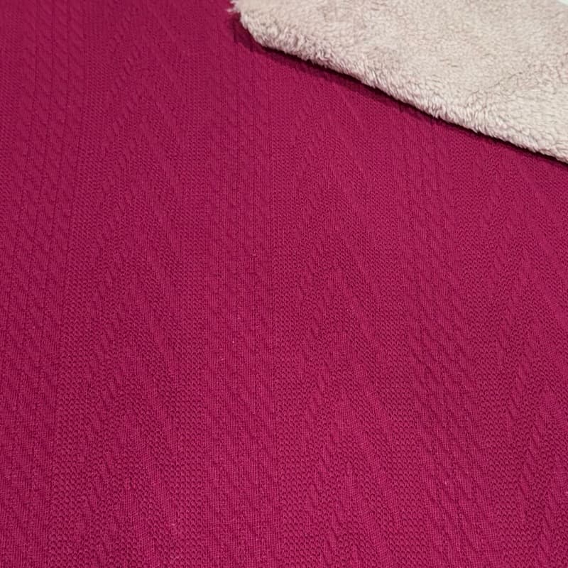 Malha Tricô Dublada com Pele de Carneiro – 1,00x1,60m  ✨🧶