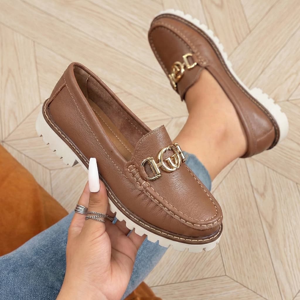 Mocassim Feminino em Couro Legítimo Loafer Conforto e Estilo Solado Antiderrapante Trabalho Passeio