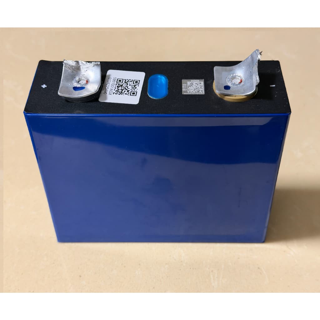 Celula litio lifepo4 3.2v 100ah lifepo4 solda