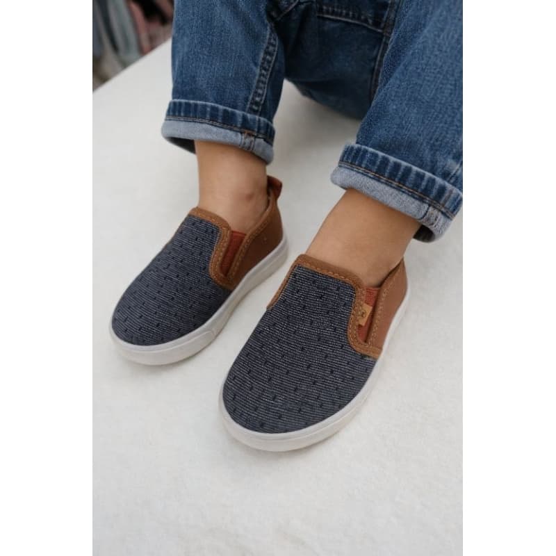 Desapego Mocassins de Menino Molekinho Tamanho 19 e 21