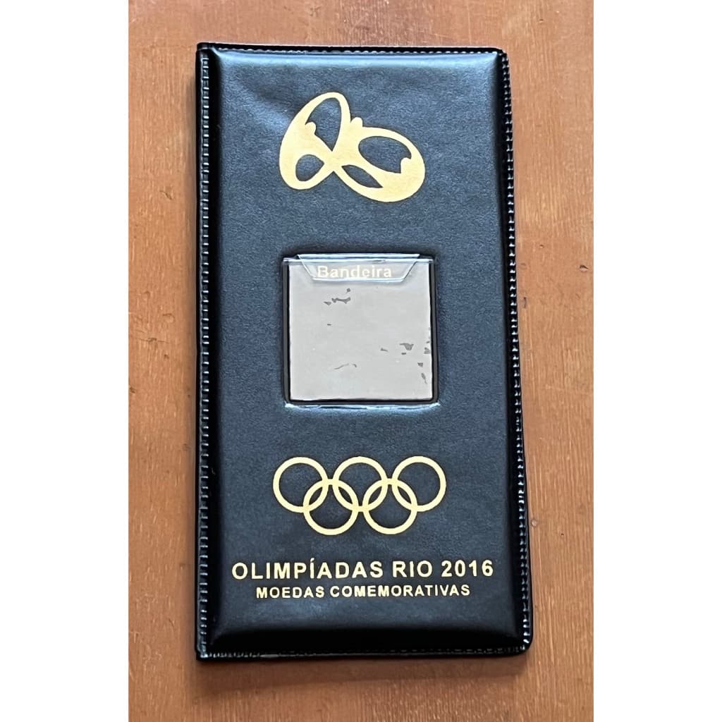 Álbum Preto Vazio Almofadado para Moedas Comemorativas das Olimpíadas Padrão Novo. Organize sua Coleção com Qualidade