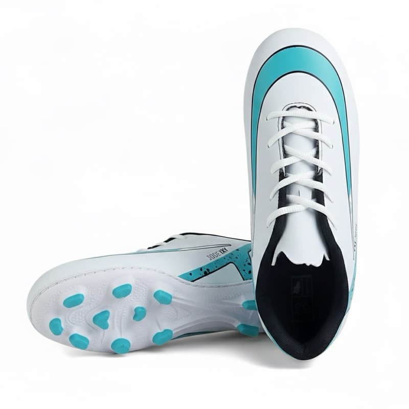 CHUTEIRA DE CAMPO LEVE E RESISTENTE COM SOLA COSTURADA