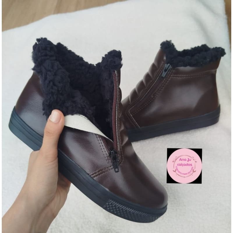 Bota feminina tenis sapato femenino forrado pelego lã tenis toda forrada adulto botinha cano curto