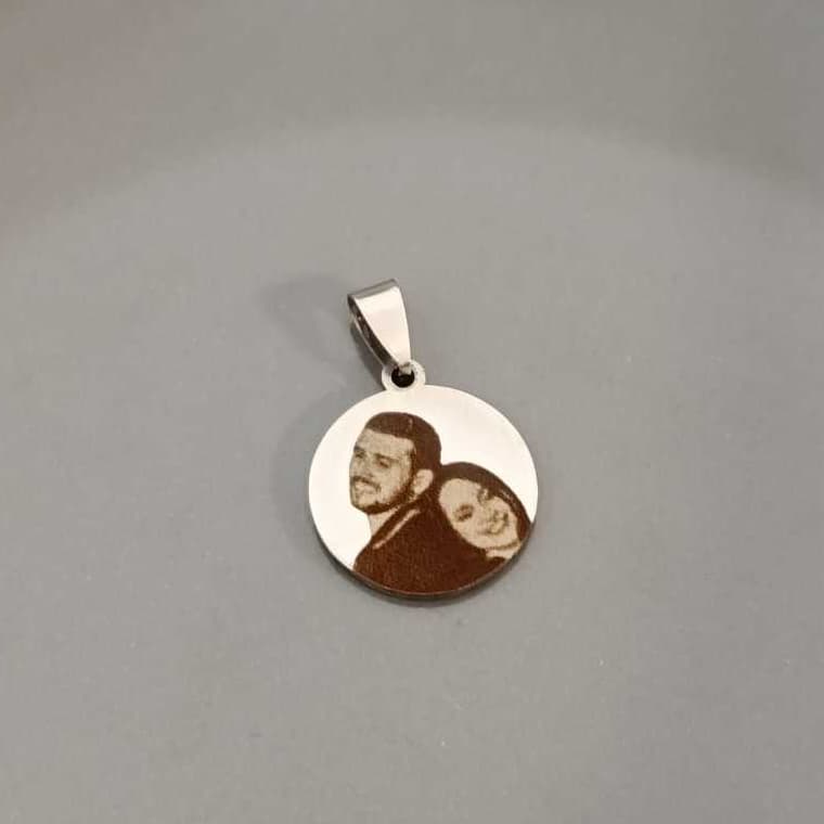 Pingente Redondo Personalizado com Foto Ultra Realista de Aço Inox
