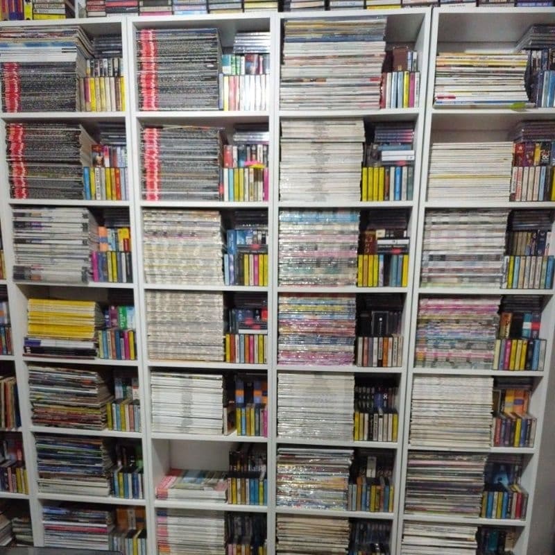 revistas plastificadas para recorte escolar. bem variadas.