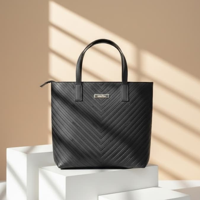 Bolsa Feminina Grande Malibu V Gaby Show Alça de Ombro Preta Grande Cabe Caderno Notebook Trabalho Faculdade Social