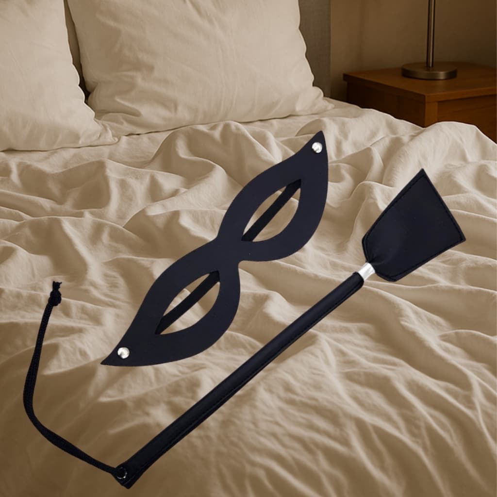 KIt Com máscara e chicote Chibata carnaval festa Fantasia Mulher Gato Tiazinha Sex shop