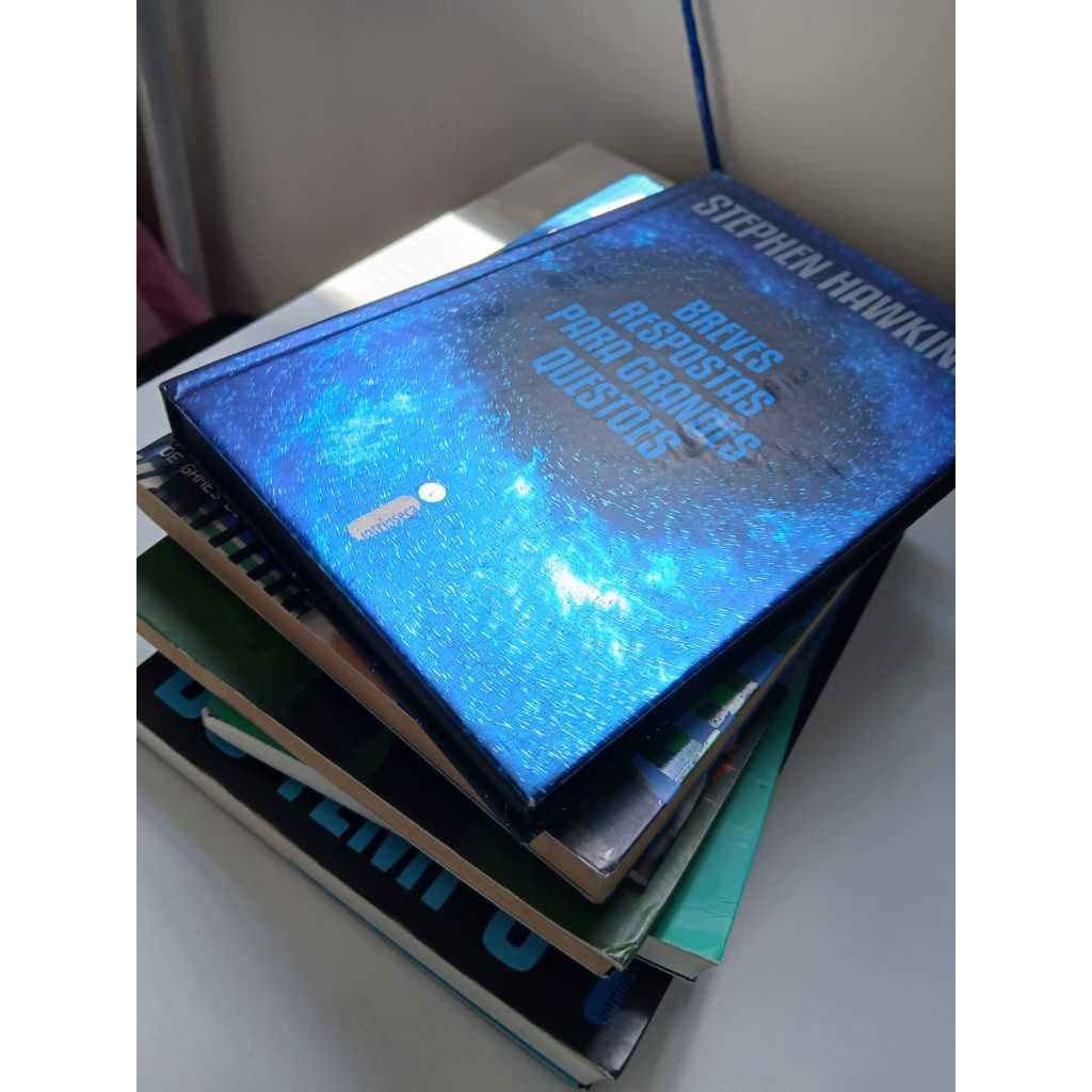 Livros usados, desapego, livros de ficção, fantasia, científicos, infantil. Arrecadação