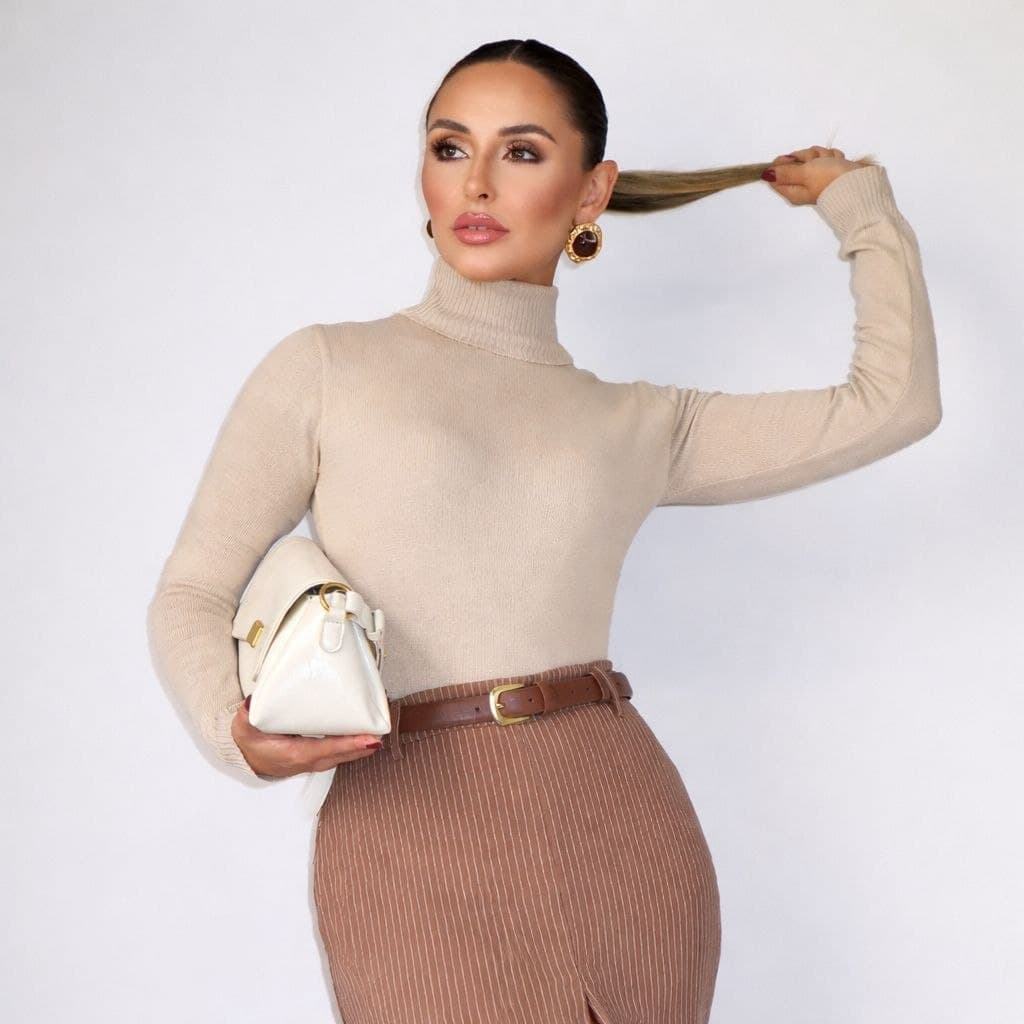 Blusa Feminina Gola Alta  Tricot Premium Elegante Basica Casual Inverno Cacharrel Sueter Cacharrel