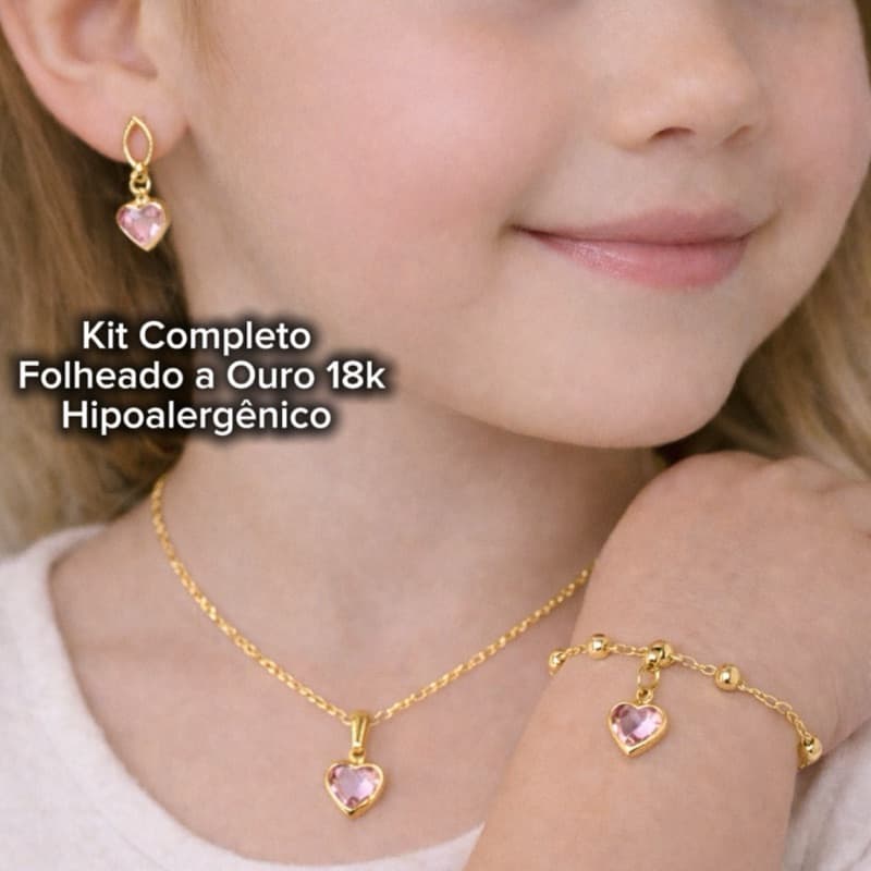Kit Completo Infantil Coração Rosa Folheado a Ouro 18K – Colar, Brinco e Pulseira