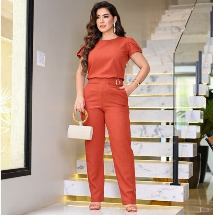 Conjunto Scrub Jaleco Uniforme Feminino Casual Sofisticado Blusa Calça Linho Fivela Elegante Cores Diversas Chique 2026