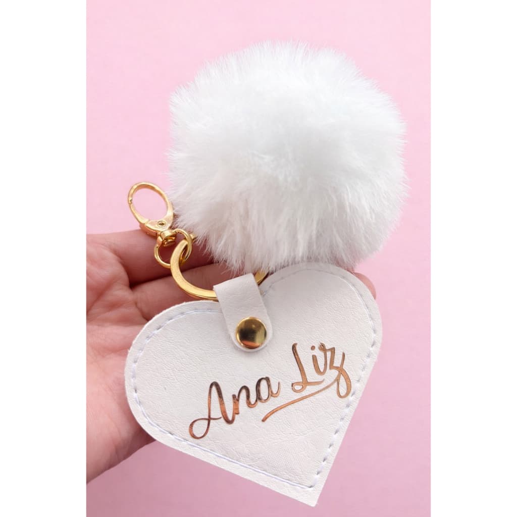 Chaveiro Personalizado com nome, Pompom, coração. Um luxo de chaveiro.