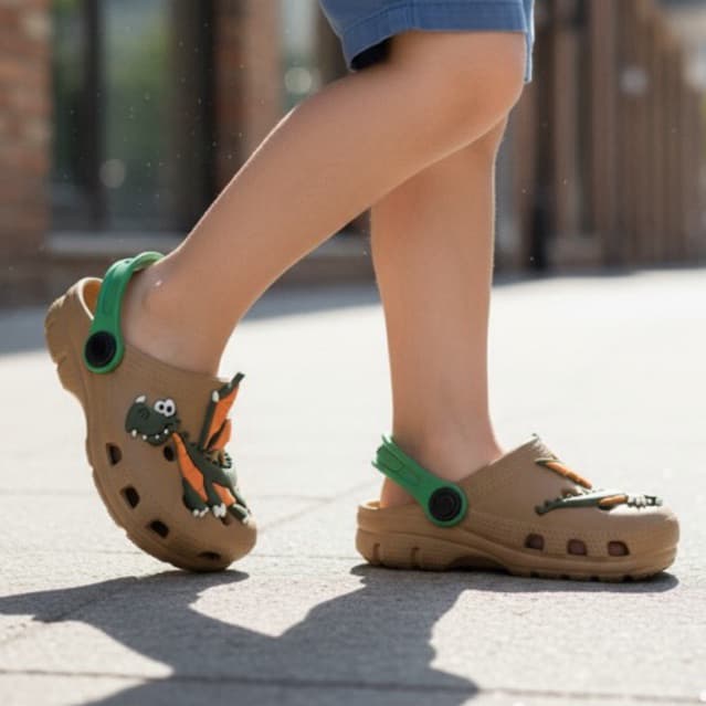 Sandalia Infantil Menino Enfeite Leve, Macio e Confortavel.