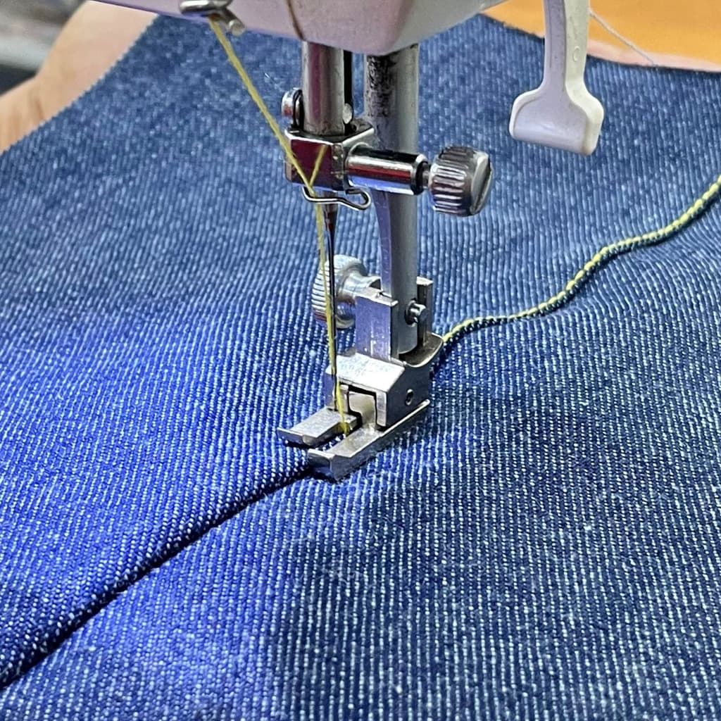 Pé Sapatilha Calcador Pesponto Pespontar Maquina Doméstica