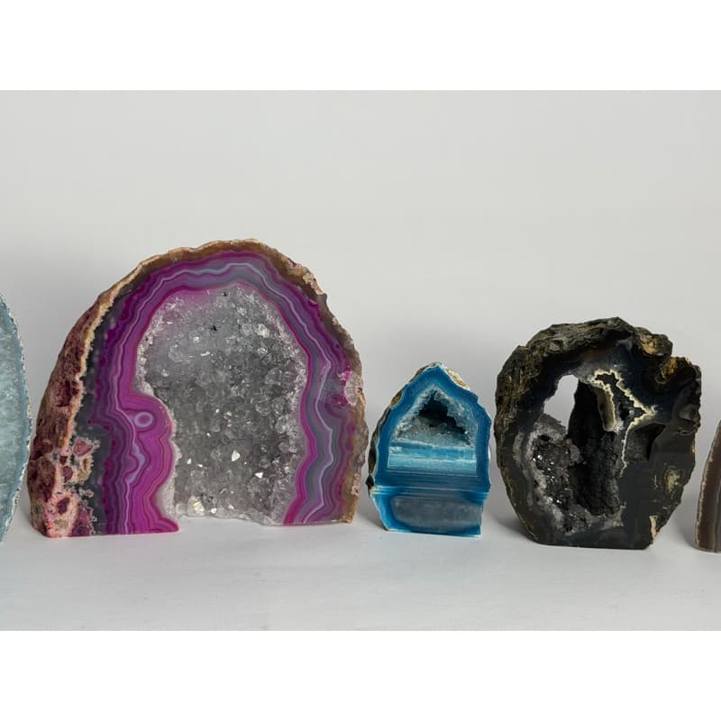 Geodos Naturais de ágata natura, roxo, rosa,verde ,azul.