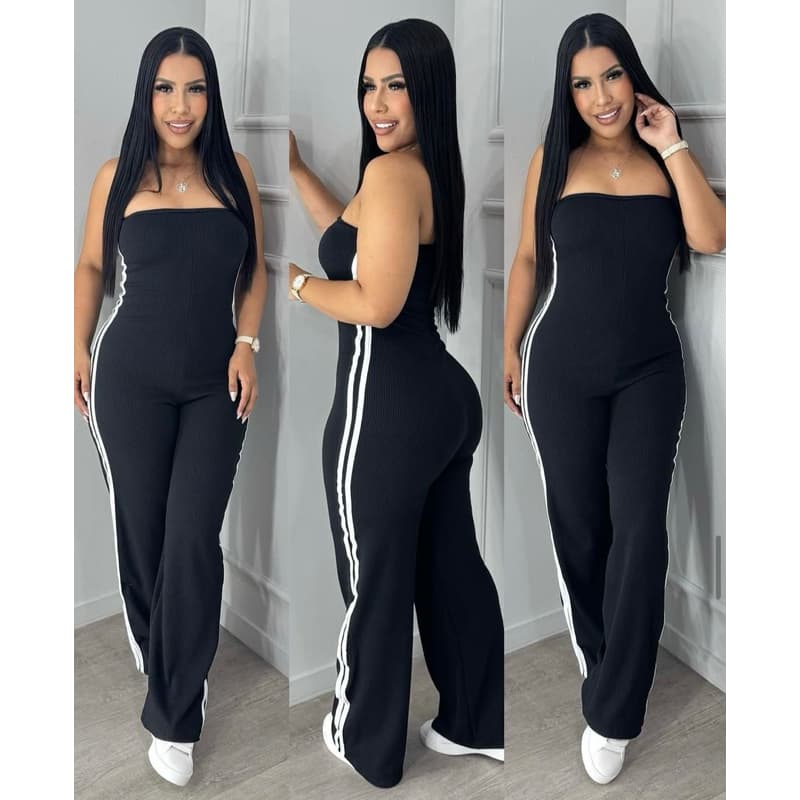 macacão tomara que caia com listras e com bojo