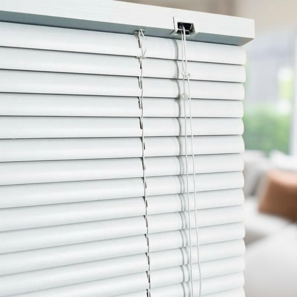 Persiana Horizontal PVC 120x130cm 25mm Completa Fácil Instalação