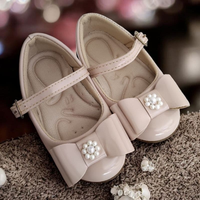 Sapatilha infantil verniz, laço, blogleirinha, palmilha macia e confortável, batizado, dama de honra