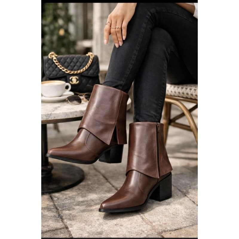 Bota Feminina Country Metalizada Cano Médio Salto Bloco Confortável