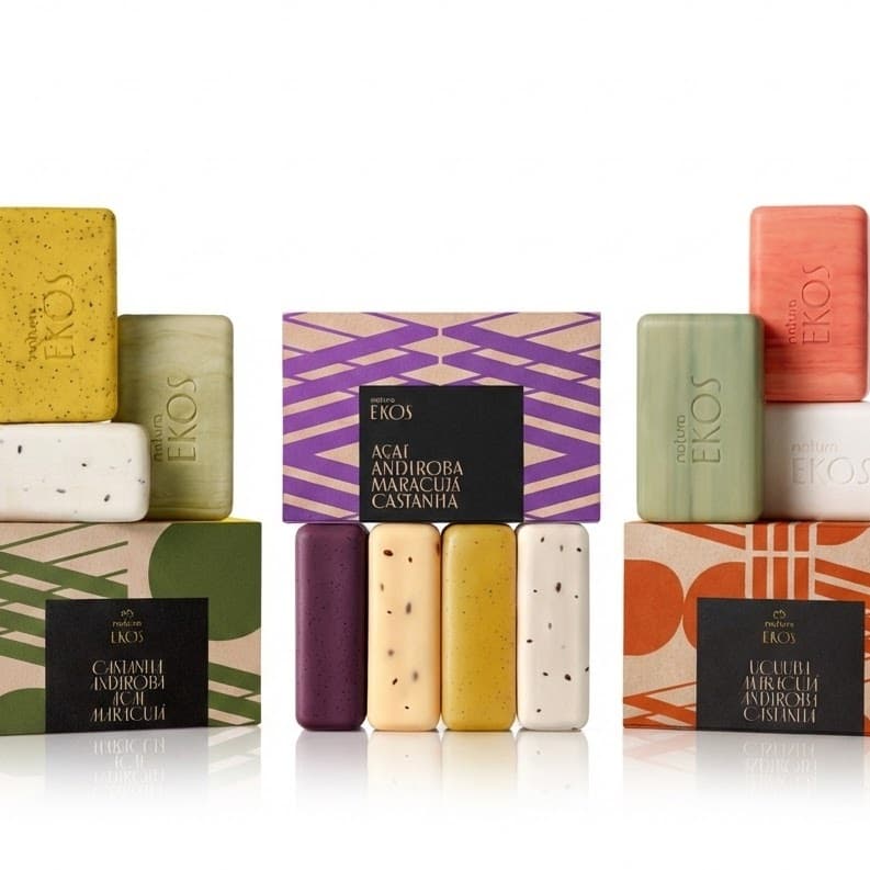 Sabonete em Barra Ekos Natura caixa com 4un  Maracujá, Açaí, Buriti, Ucuuba, Andiroba, Castanha 100g