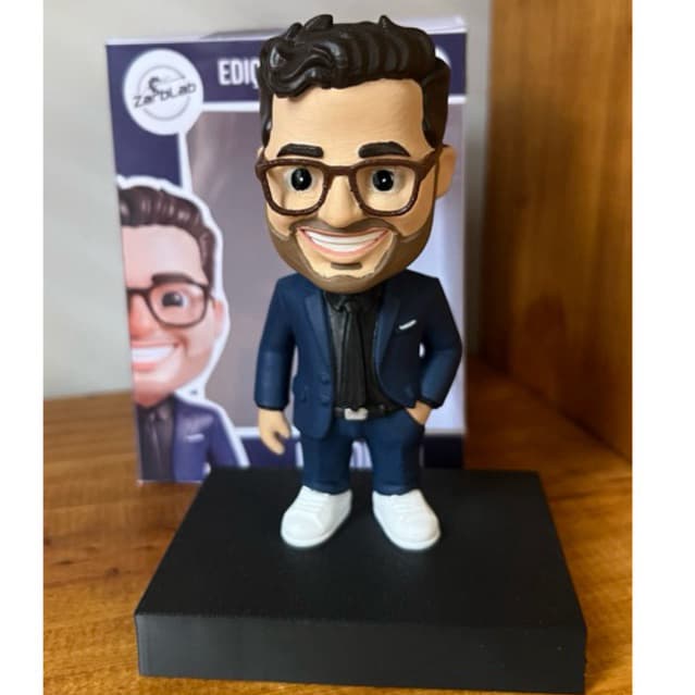 boneco Personalizado estilo Cartoon /CHIBI com Caixa | presente| Personalizado