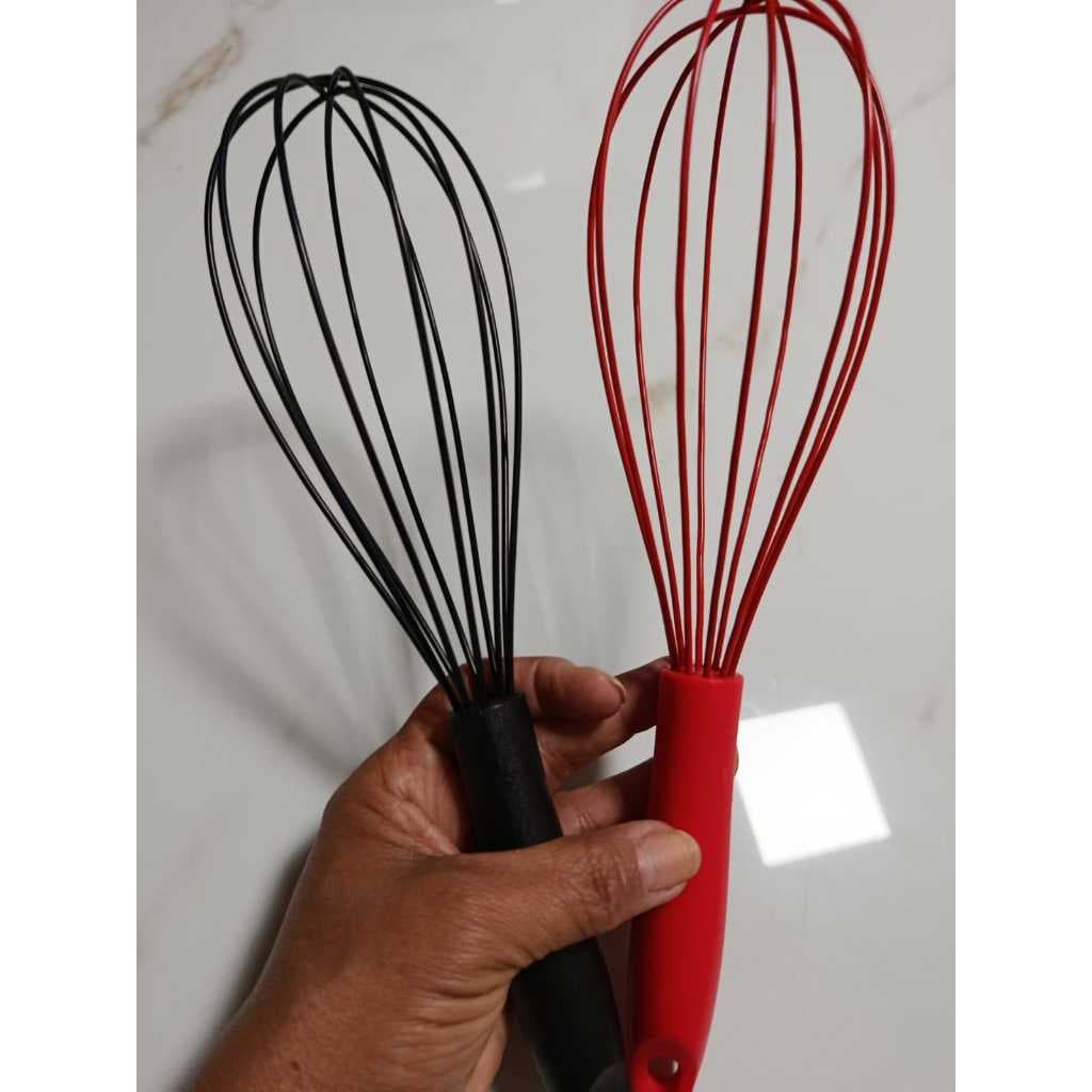 Batedor De Ovo Fue De Silicone  30cm e 25cm nas Cores Preto Vermelho e Verde