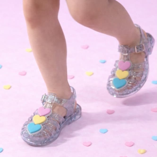 Sandália Infantil Para Meninas Material Premium Três Corações Numeração 17 ao 32