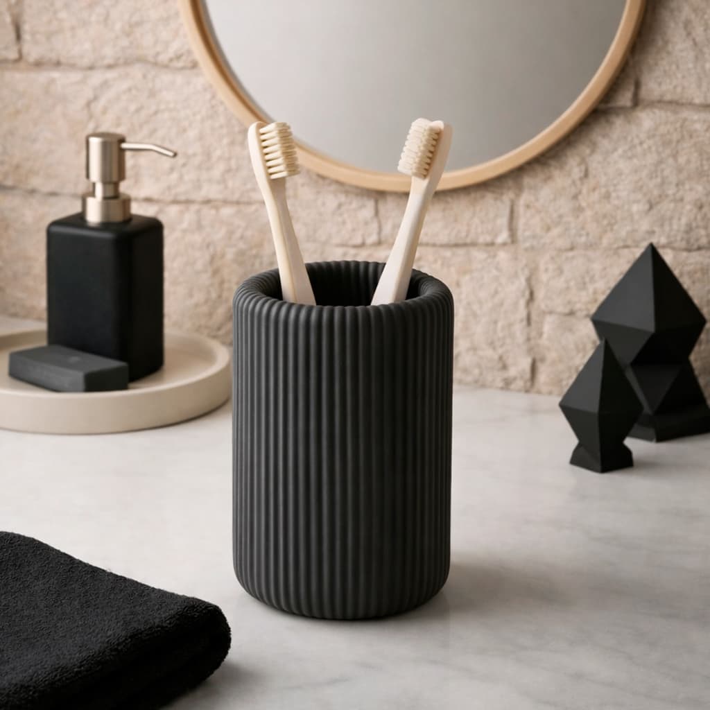 Porta escovas decorativo canelado preto minimalista para bancada do banheiro compacto e elegante