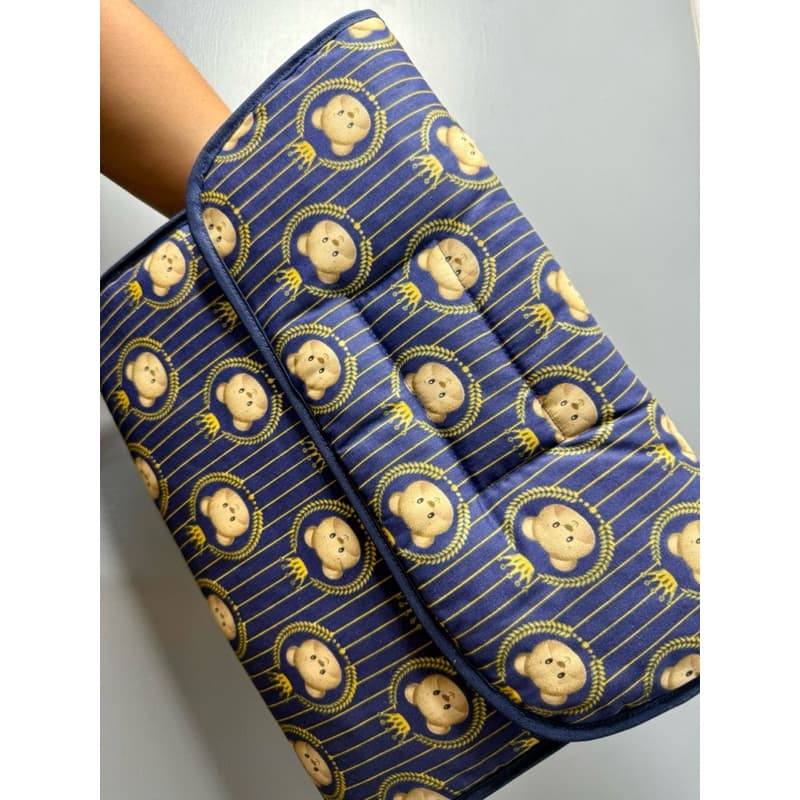 Trocador Infantil Portátil Lavável e Funcional Rei Urso Azul Marinho