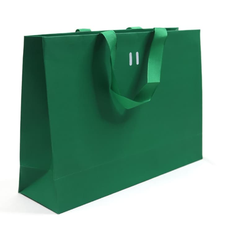 Sacola Papel Premium 180g - M 35x25x10cm 15 Unidades