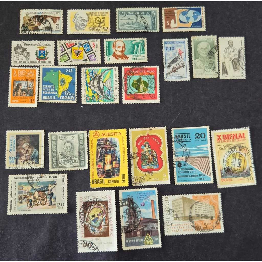 Lote com 24 selos dos correios usados de 1969. Linda coleção. Filatelia