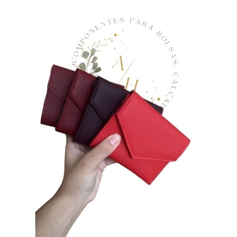 Kit com 6 carteiras femininas