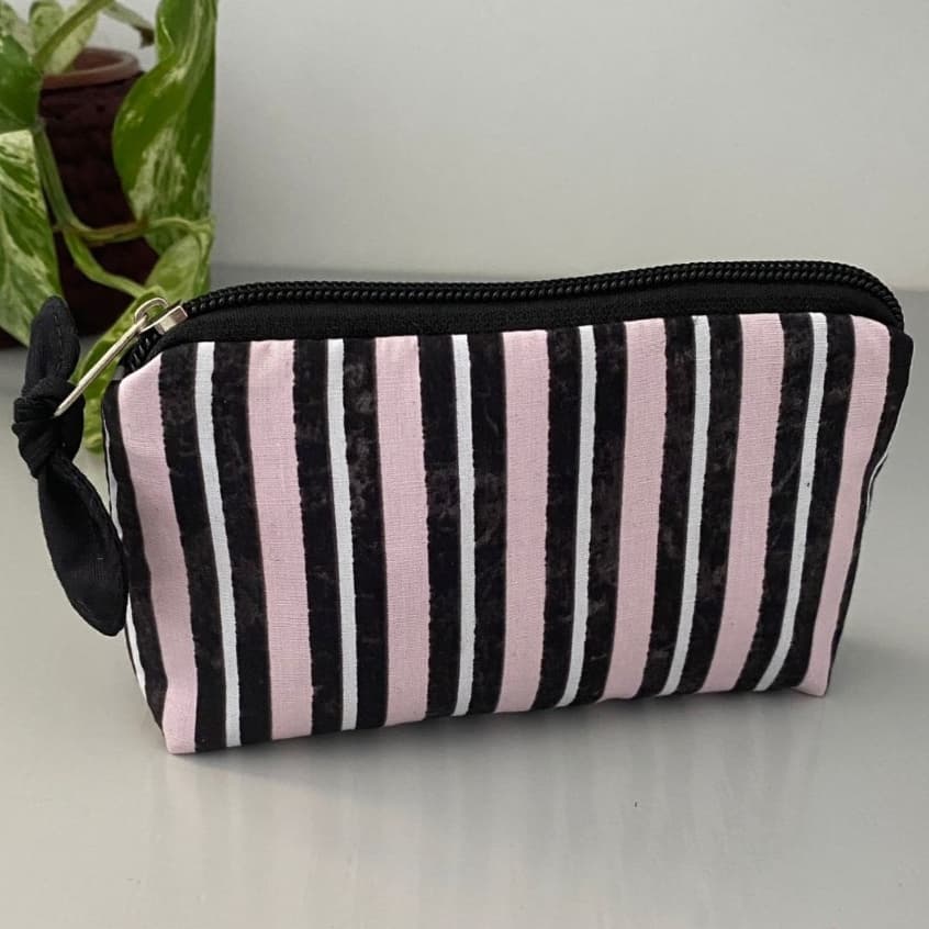 Necessaire Pequena Feminina Porta Absorvente Remédio Maquiagem Organizador de Bolsa