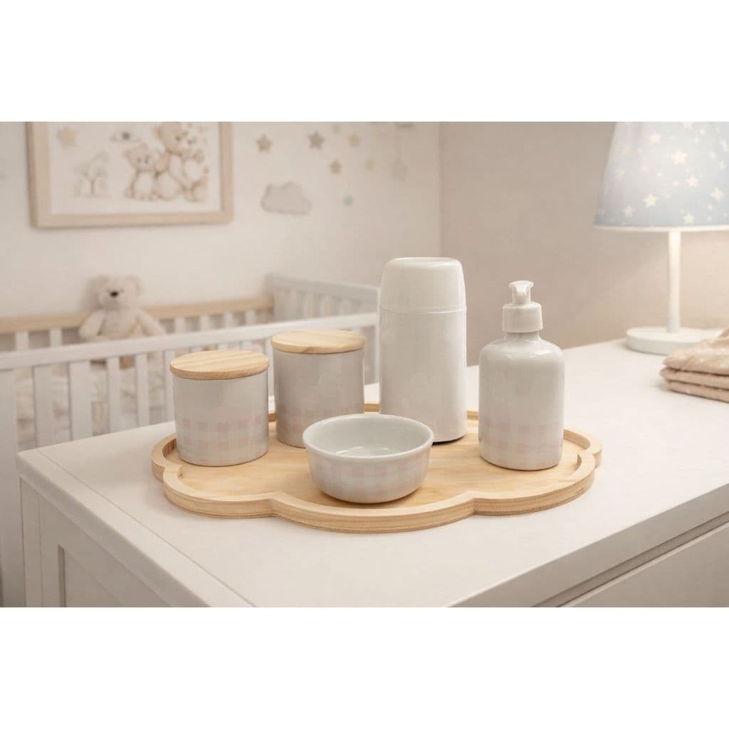 Kit Higiene Bebê Porcelana Nuvem Com Garrafa Termica 250ml Menino Menina 6 Peças Organizador xadrez