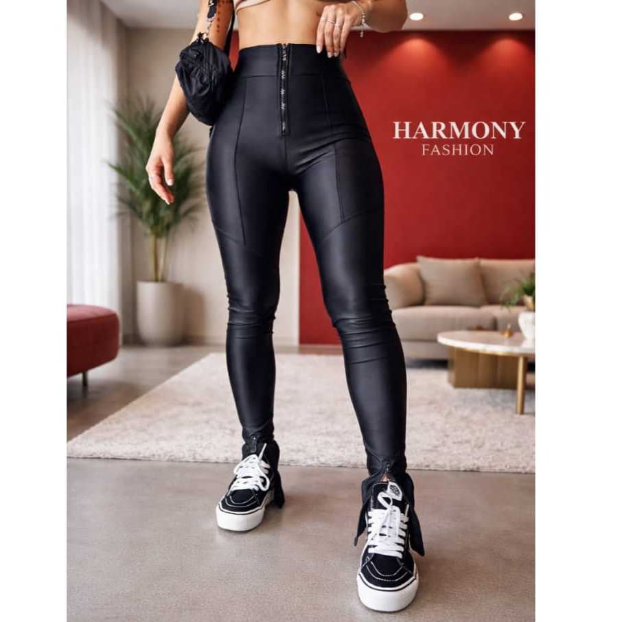 Calça Legging Com Ziper Frontal e Nas Barras Montaria