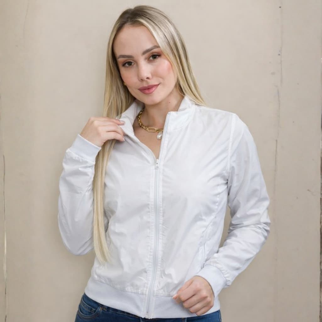 Corta Vento Feminino Jaqueta Poliamida Repelente A Líquidos Bolso Frontal Gola Alta Tradicional