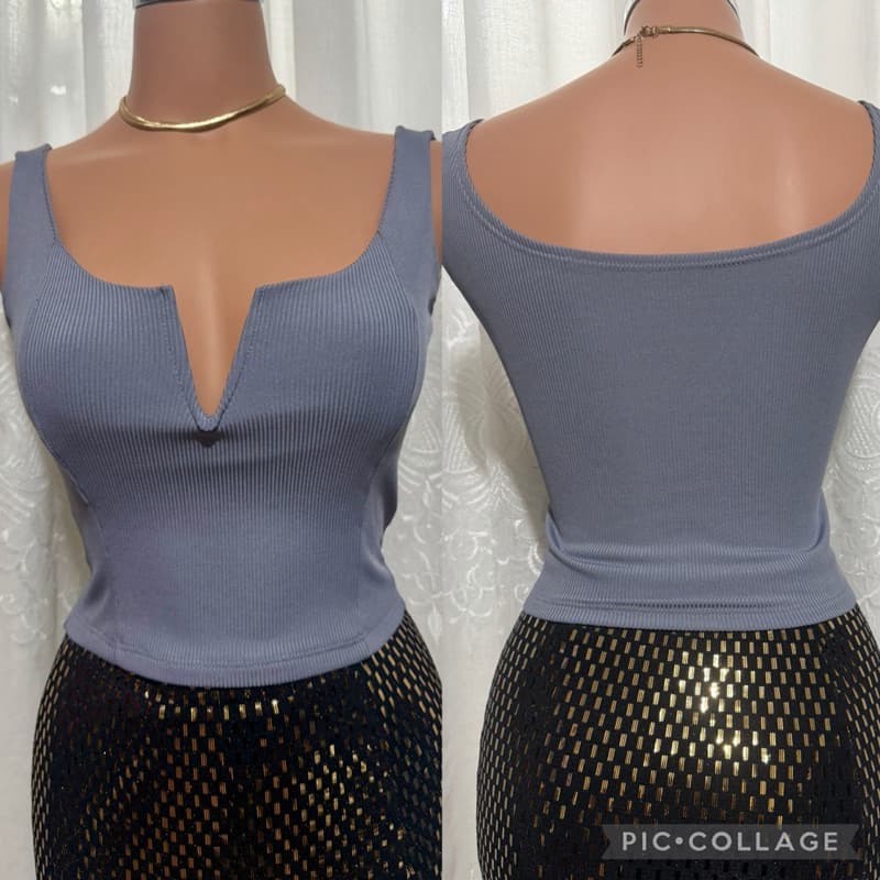 CROPPED BLUCINHA DECOTE V COM ARO QUE SUSTENTA EL PEITO Y VALORIÇA