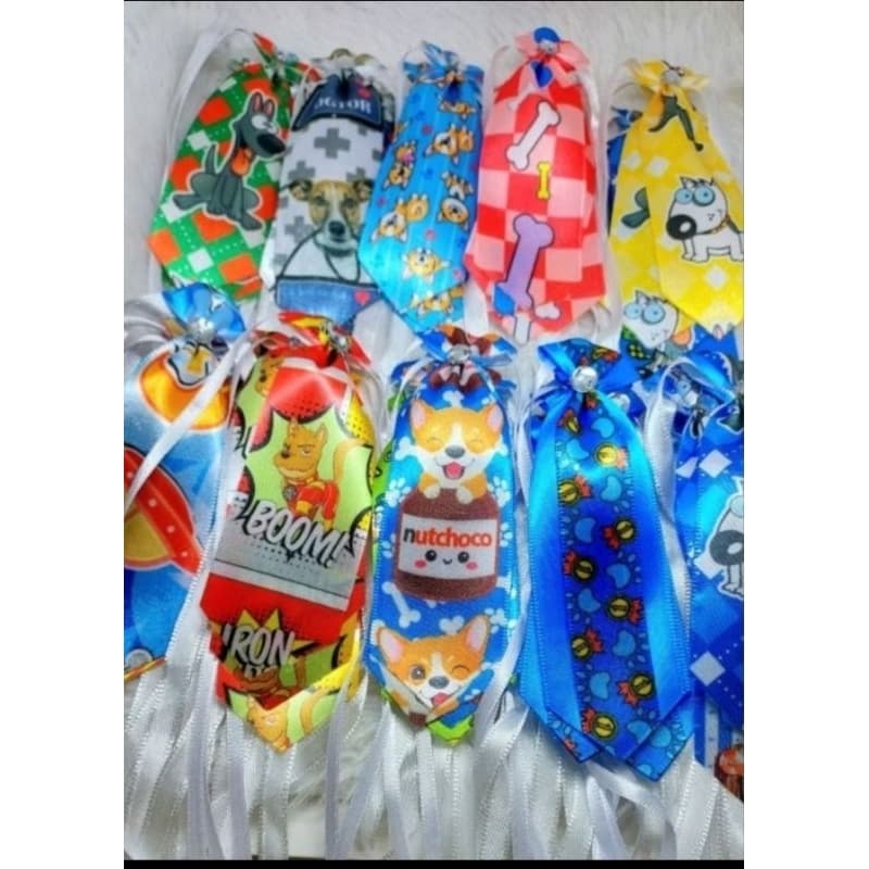 50 GRAVATAS PET - SORTIDAS - 12 CENTÍMETROS - PET SHOP BANHO E TOSA - CETIM - AS ESTAMPAS PODEM VARIAR