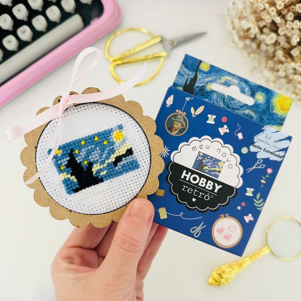 Kit de Ponto Cruz Meu Novo Hobby Retro - Kit Costura Moderna Buendia
