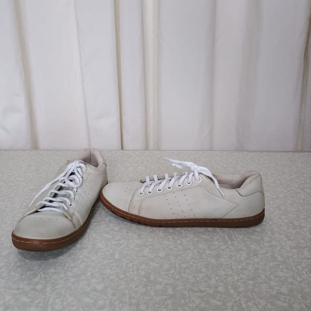 Sapato Femininos Couro Costurado cor Gelo Nº 36 Bazar Brechó Usado