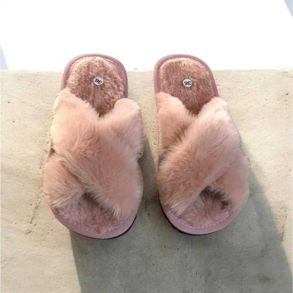 Pantufa Cruzada Adulto Unissex, Super Confortáveis e Antiderrapante