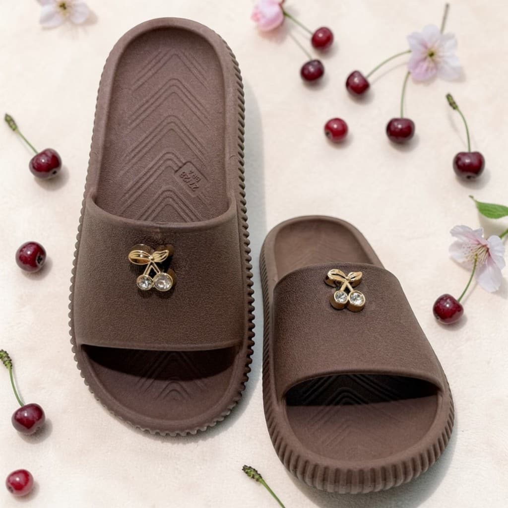 Chinelo Nuvem Adulto Infantil Menina Marrom Confortável Leve Slide Juvenil Com Pingente