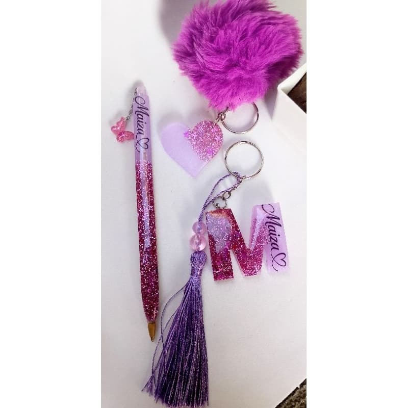 ? Kit Caneta + Chaveiro de Coração + Chaveiro de Letra ?