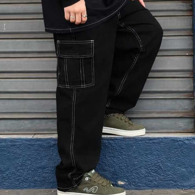 calça cargo sarja skate sarja bolso lateral BAGGY